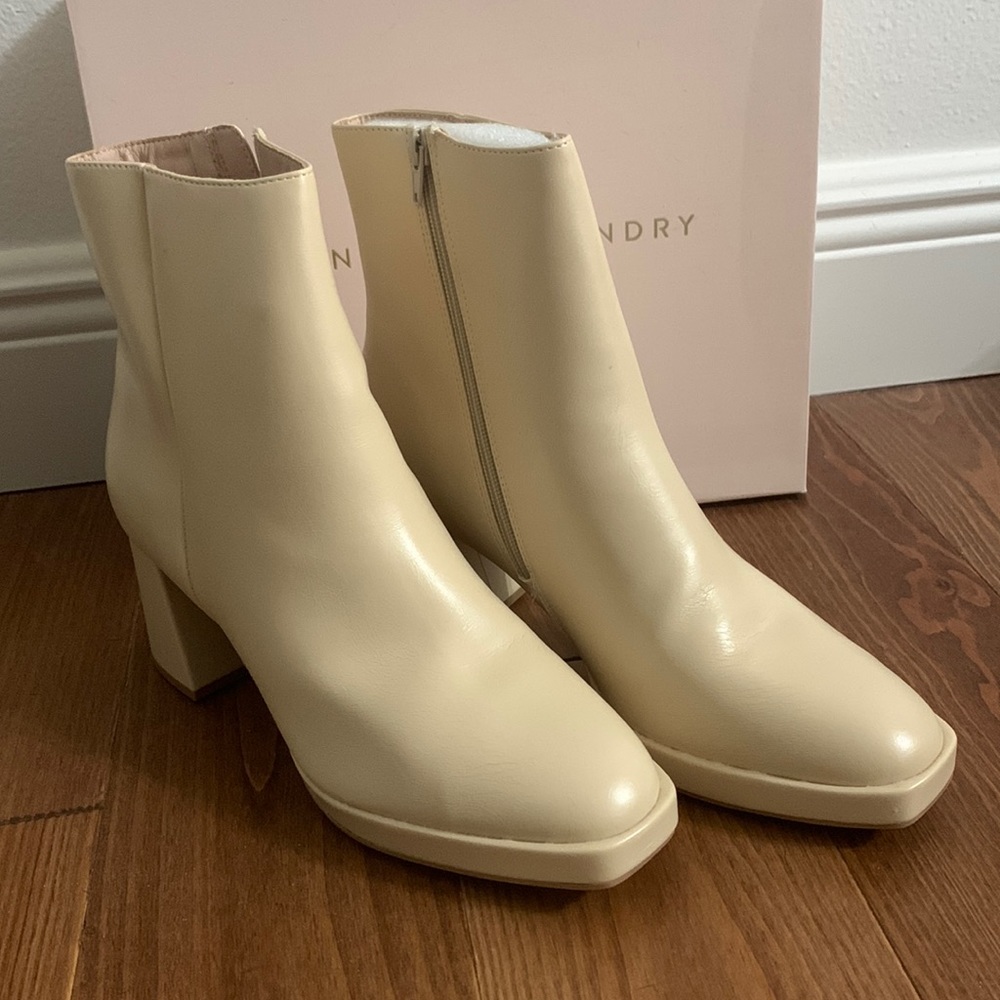 Chinese Laundry Dodger Booties